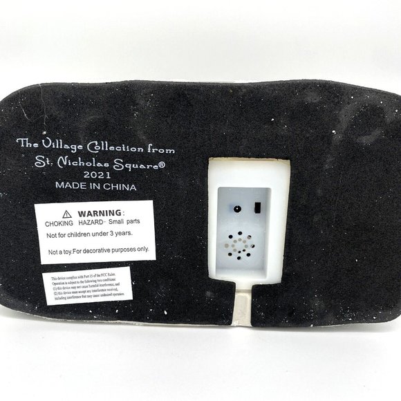 St. Nicholas Square Village - Reindeer Salon - Christmas House - Lights & Motion - Picture 12 of 12